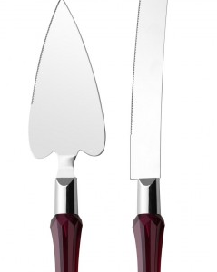 The ROOC Cake Cutting Server Set you're referring to consists of two pieces, designed specifically for serving cakes. The set features handles shaped like crystals, which adds...