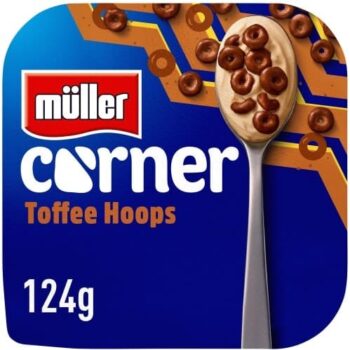 Muller Corner Toffee Yogurt with Chocolate Hoops (124g)