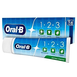 Oral-B Extra Fresh Toothpaste (75ml)