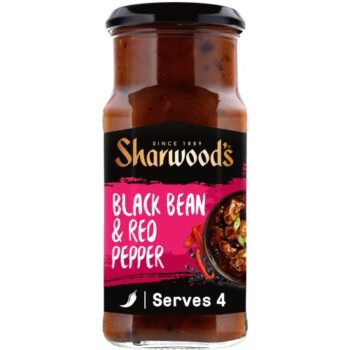 Sharwood's Black Bean & Red Pepper Chinese Stir Fry Sauce (425g)