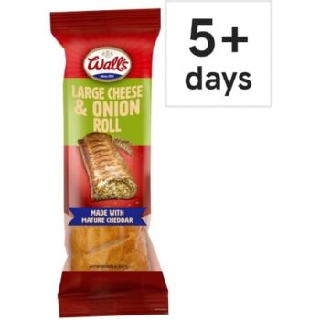 Wall's Large Cheese & Onion Roll (100g)