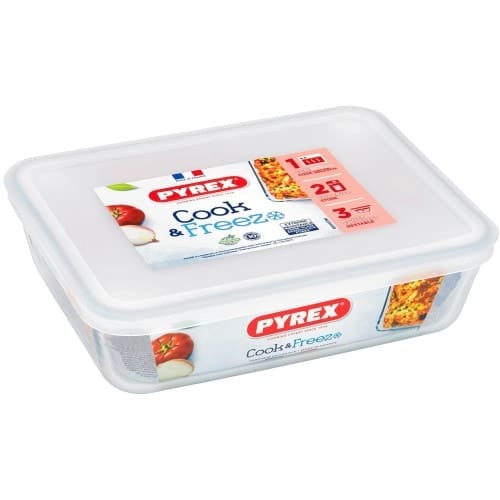Pyrex Cook & Freeze Rectangular Glass Dish with Lid (1.5 Litre)