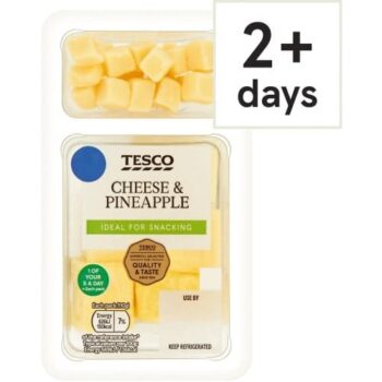 Tesco Cheese & Pineapple Snack Pack (110g)