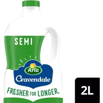 Cravendale Filtered Fresh Semi Skimmed Milk Fresher for Longer Large (2 Litre)